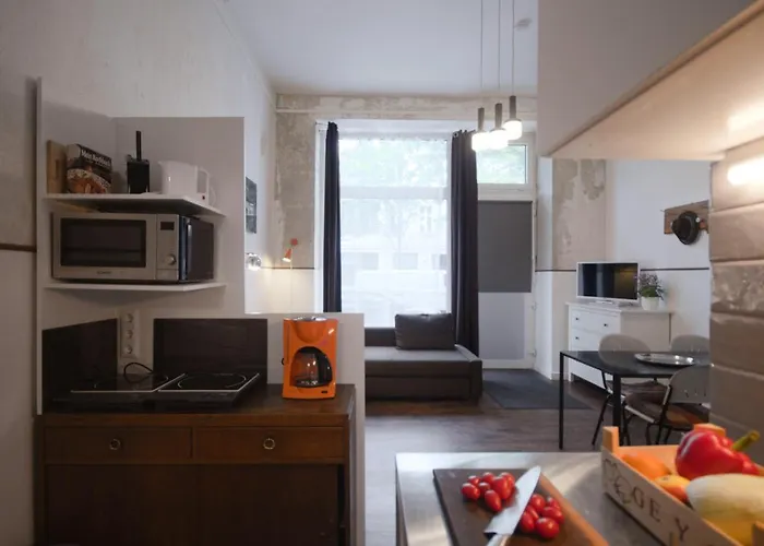 Altbauwohnung Mit 3 Baedern * 柏林