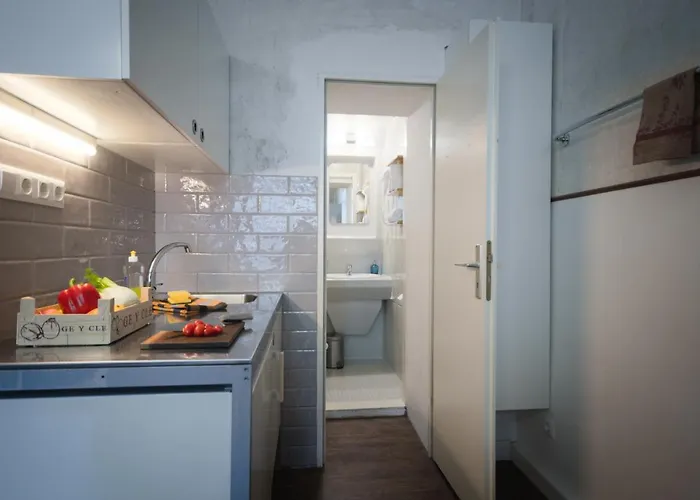 公寓 Altbauwohnung Mit 3 Baedern