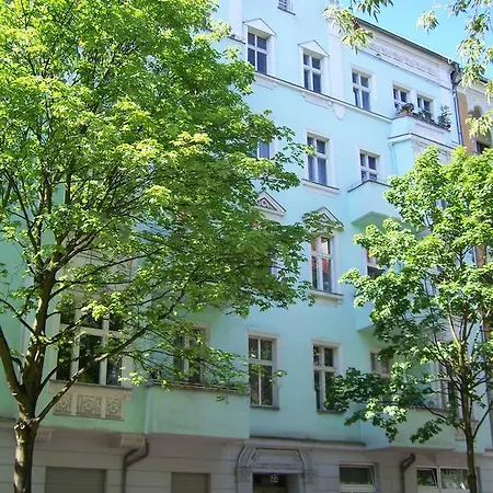 Altbauwohnung Mit 3 Baedern Apartamento Berlín