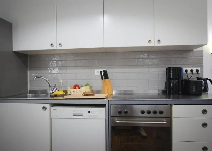 Altbauwohnung Mit 3 Baedern