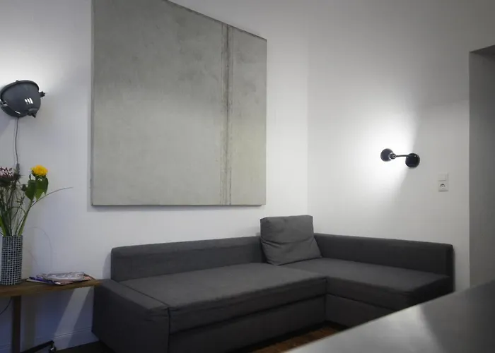 Altbauwohnung Mit 3 Baedern