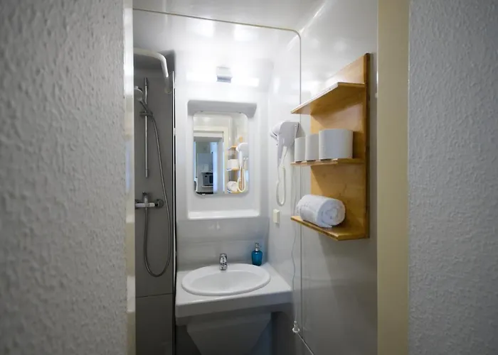 Altbauwohnung Mit 3 Baedern