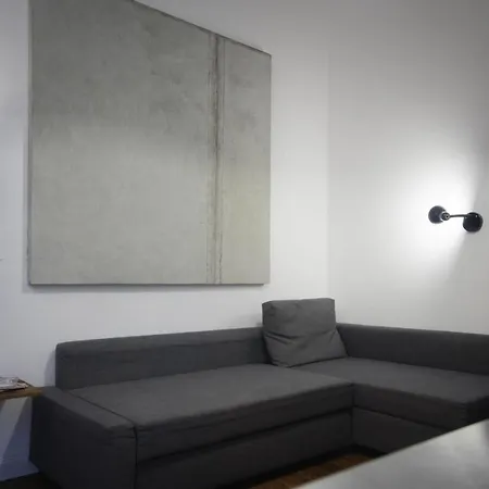 Altbauwohnung Mit 3 Baedern